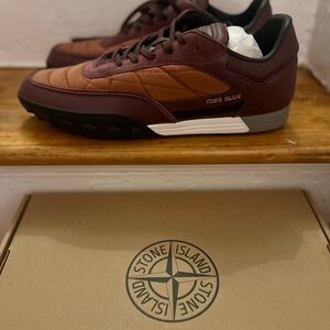 Stone Island Men's Burgundy and Black Sneakers